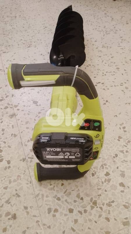Ryobi 18V ONE+ HP Brushless 6" Earth Auger Kit 1