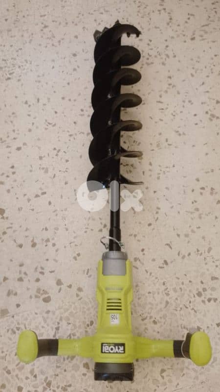 Ryobi 18V ONE+ HP Brushless 6" Earth Auger Kit 3