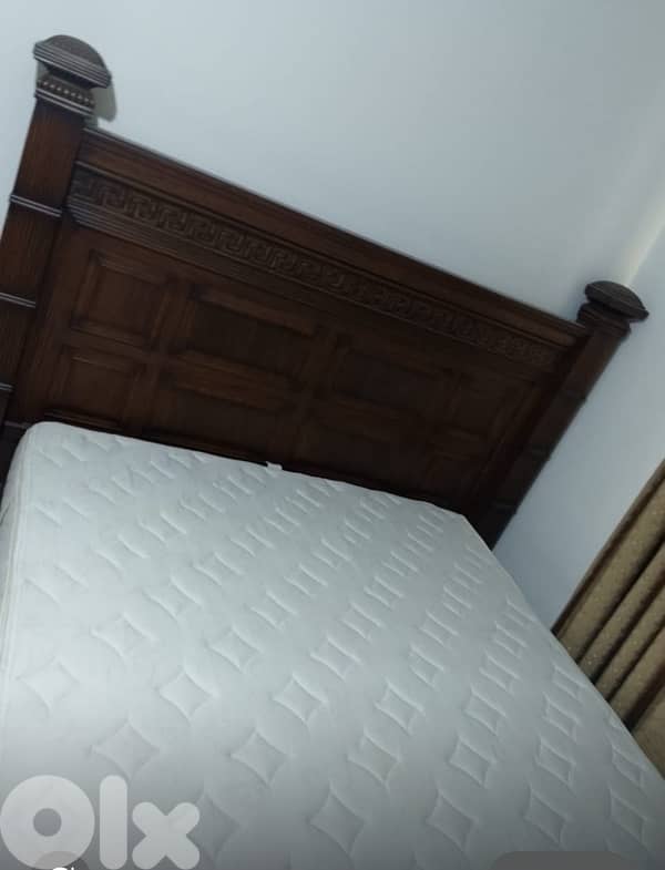 Beautiful Bedroom Set – Good Condition – Free Mattress 4