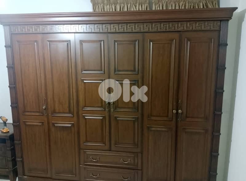 Beautiful Bedroom Set – Good Condition – Free Mattress 5