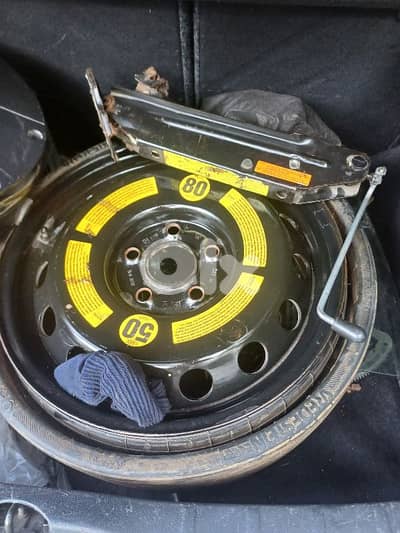 Mercedes  BMW  audi. vw  spare tier plus 2 lifters for 150 only today