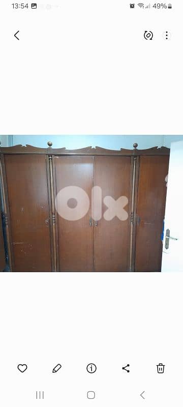 خزانة انتيك ا1970 خشب لاتي