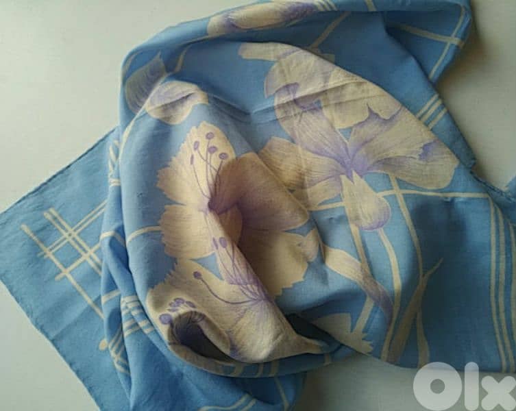 Vintage Gim Renoir blue scarf - Not Negotiable 2