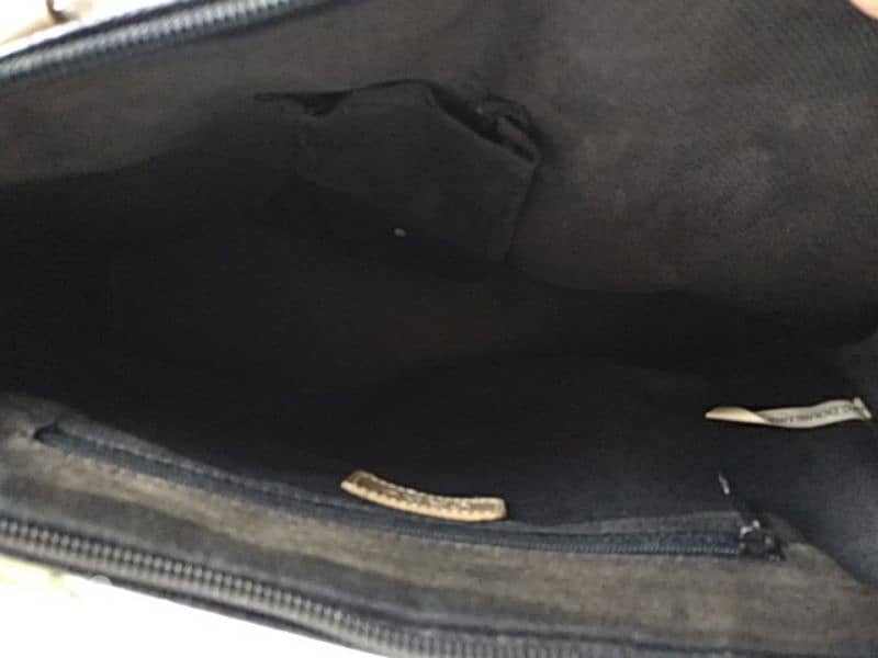 Elegant Handbag - Not Negotiable 3