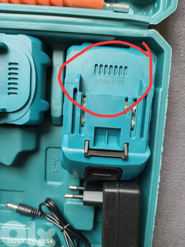 مفك ومقدح بطارية ماركة makita قلب نحاس رأس حديد صناعي جدران . حديد . خشب 6