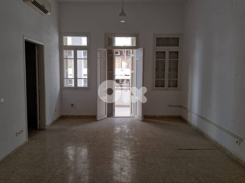 Apartment + Terrace & Garden In Achrafieh شقة للاجار في الاشرفية 0