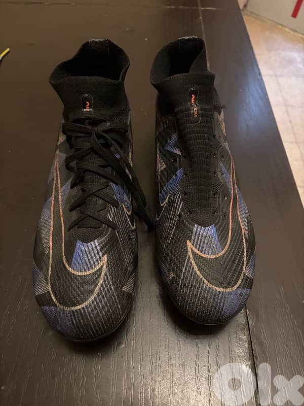 football shoes used حذاء قرة قدم مستعمل 1