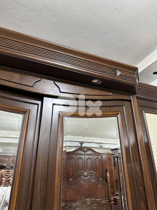 اوضة نوم ملكية خشب زان ولاتي كلا ملبسة قشرة زان 10