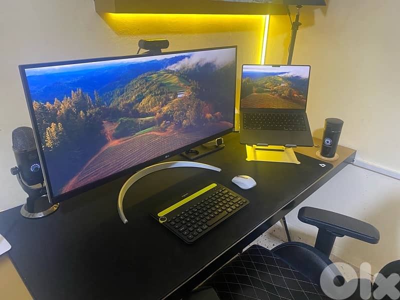 Logitech MX Anywhere 3 + Logitech K480 Keyboard (Bundle) – $50 0