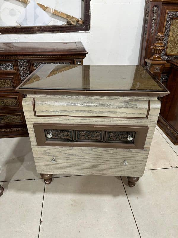 اوضة نوم ملكية مصرية خشب زان ولاتي كلا ملبسة قشرة سنديان سحاب 9