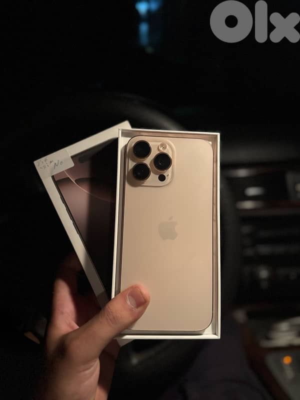 iphone 16 pro max waterproof 0