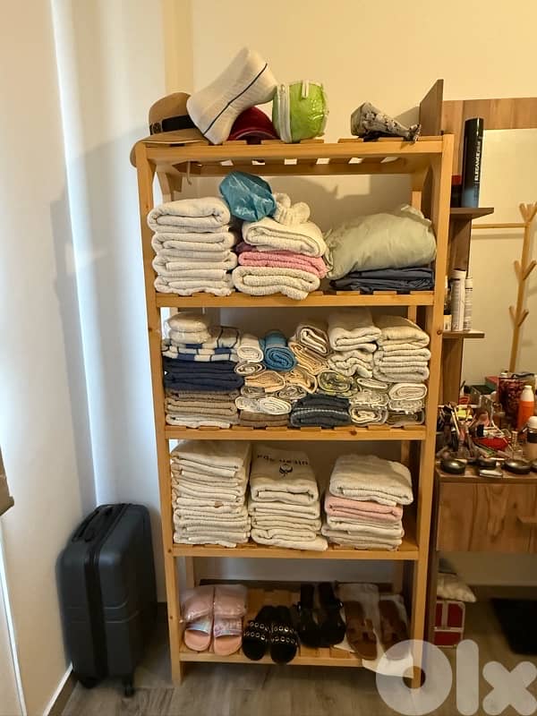 clothes hangers and makeup table 2