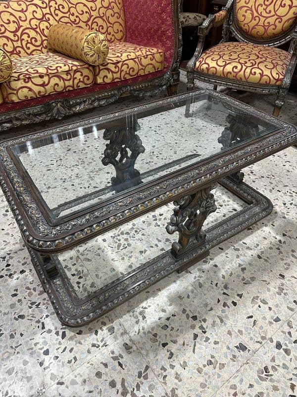 طقم كنبايات حفر خشب زان خمس قطع وطقم طاولات 7