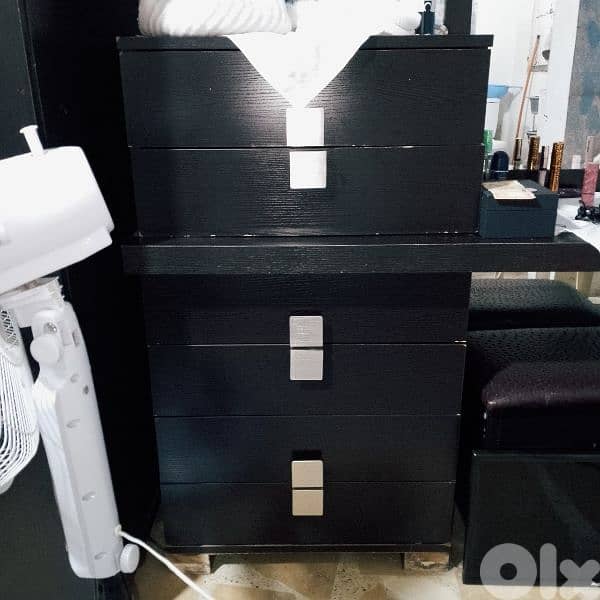 غرفة نوم تقيلة ومرتبة كتير 9