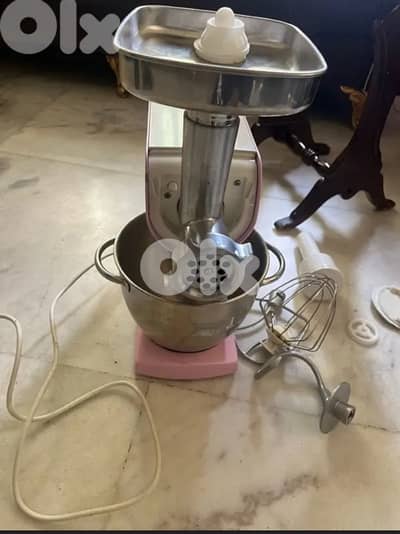 meat grinder and cake mixer