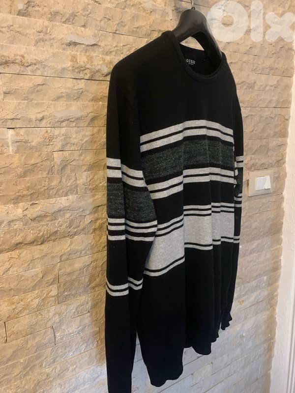 Guess original sweater 1