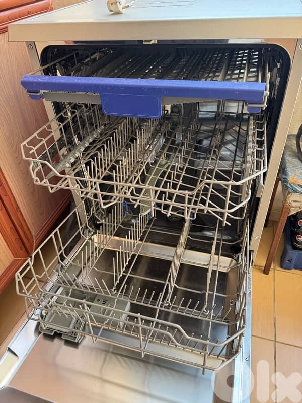 جلاية media شبه جديدة للبيع 0