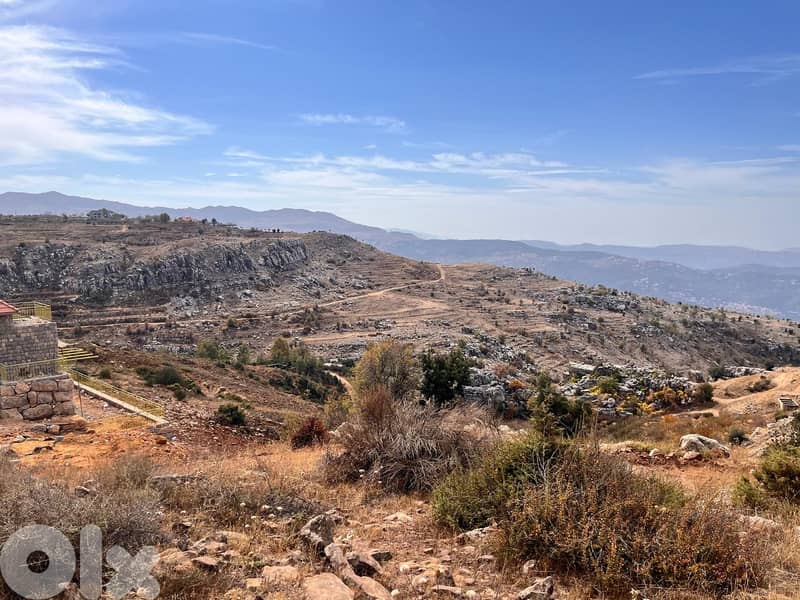 Land for sale in Zaarour - أرض للبيع في زعرور 0