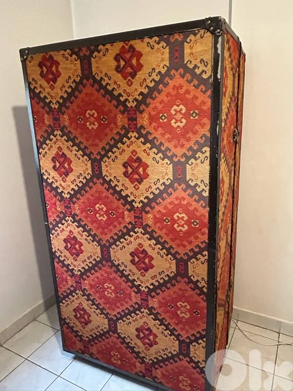 Beautiful suitcase closet 3