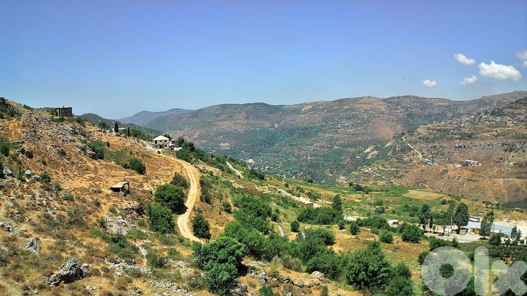 Land for sale in Mrayjat-Beqaa - أرض للبيع في المريجات – البقاع 0