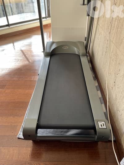 Hi-End brand, high quality,  bought since 7 years, used it for few mov