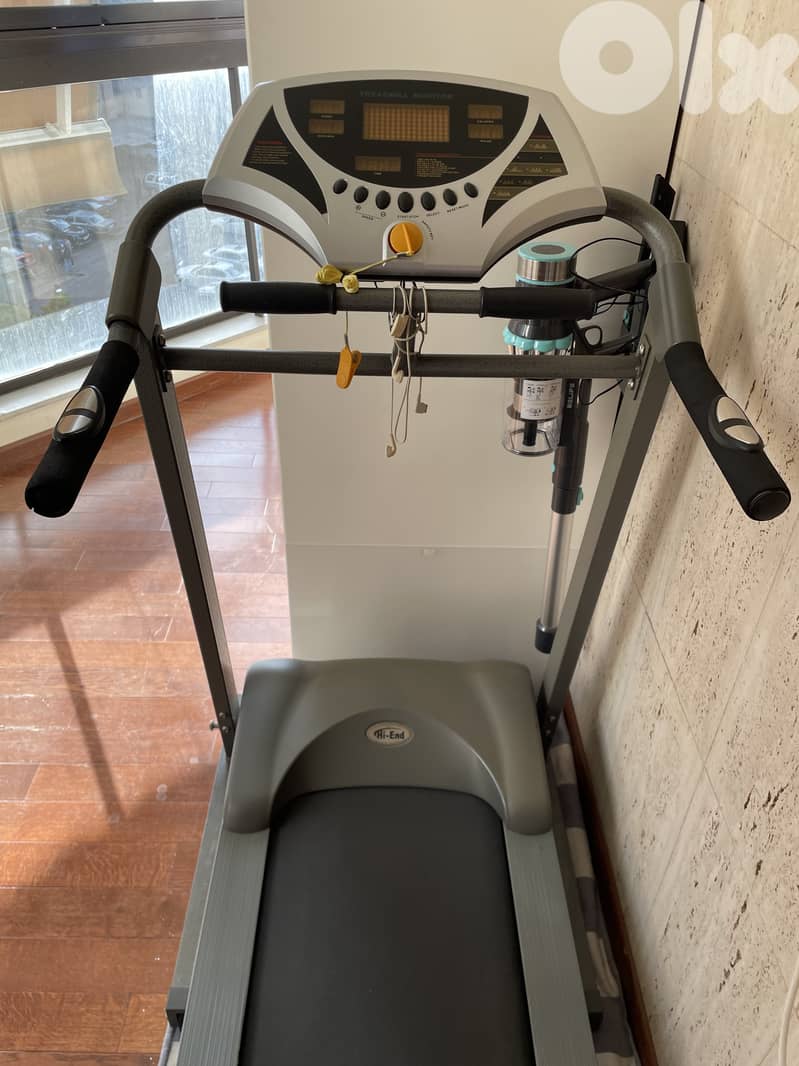 Hi-End brand, high quality,  bought since 7 years, used it for few mov 4