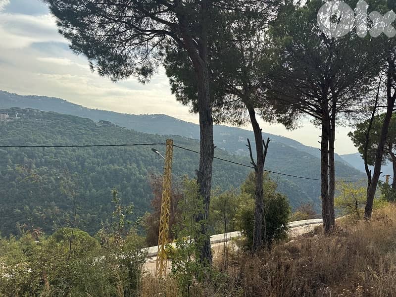Land for Sale in Ouyoun Broumana 1618m2 ارض للبيع في العيون برمانا 2