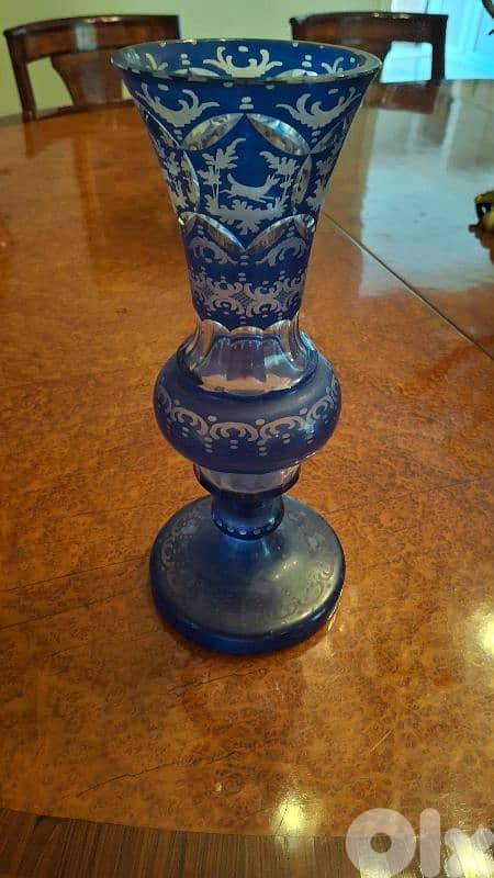 Antique beautiful blue vase in perfect condition 0