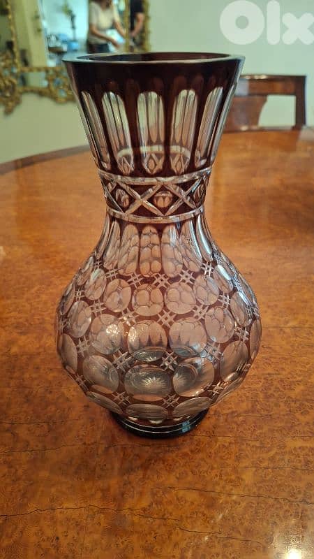 Antique beautiful red vase in perfect condition 1