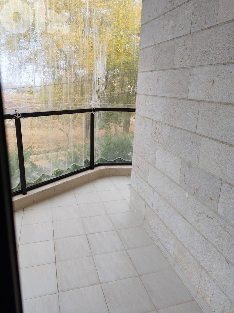 Building for sale in Kfardebian Oyoun el simen - 10 furnished chalets 6