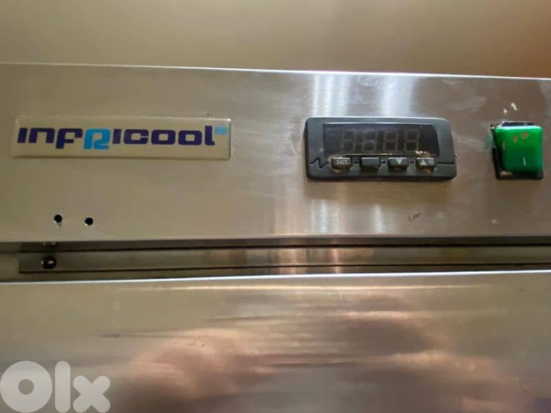 براد احترافي من نوع Infricool  لحفظ الشوكولاتة  0 إلى +26 درجة مئوية. 2