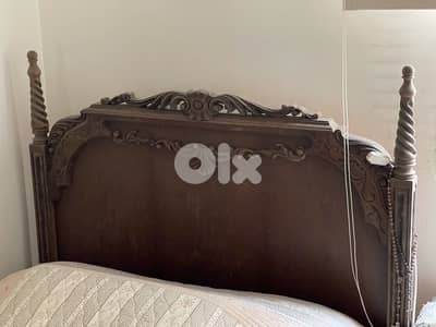 beautiful antique twin beds