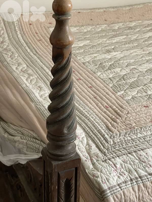 beautiful antique twin beds 2