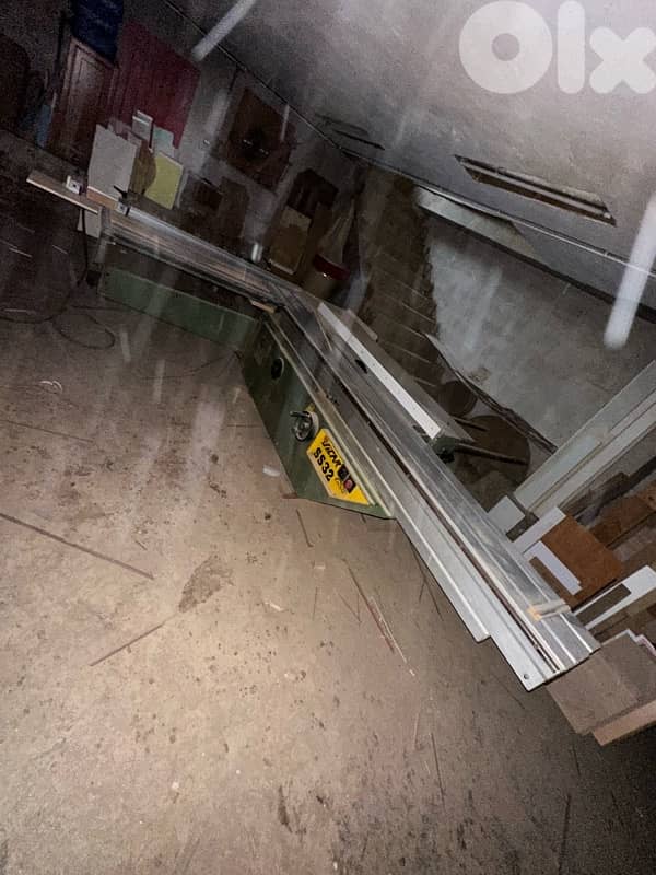 للبيع ماكينات نجارة 0