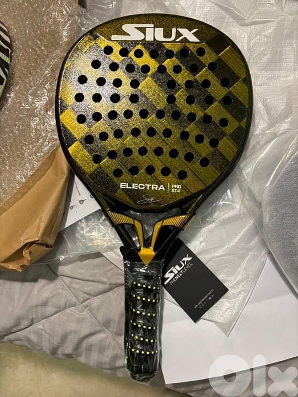 Brand new Siux st4 pro gold 0