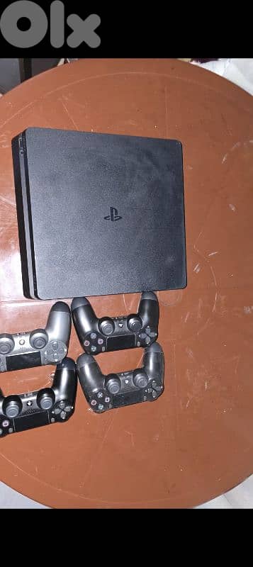 PS4 1TB 2