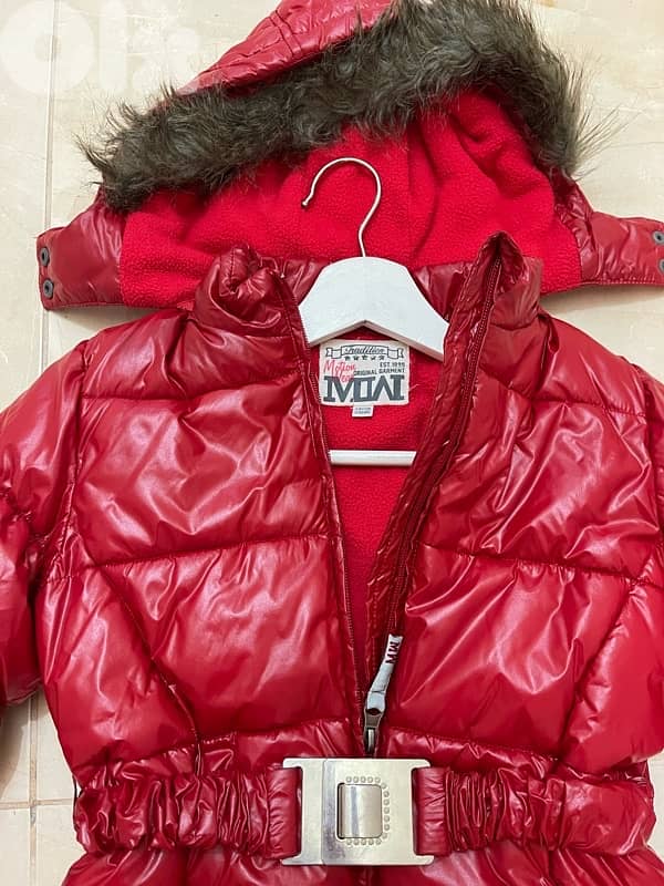 Nice jacket like new size 7-8 years 2