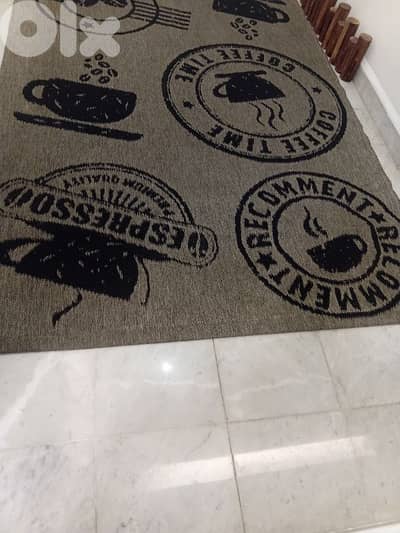 سعرو 25$،  شبه جديد