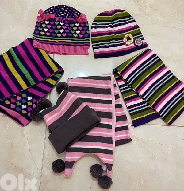 Nice hats and scarf set for kids 0