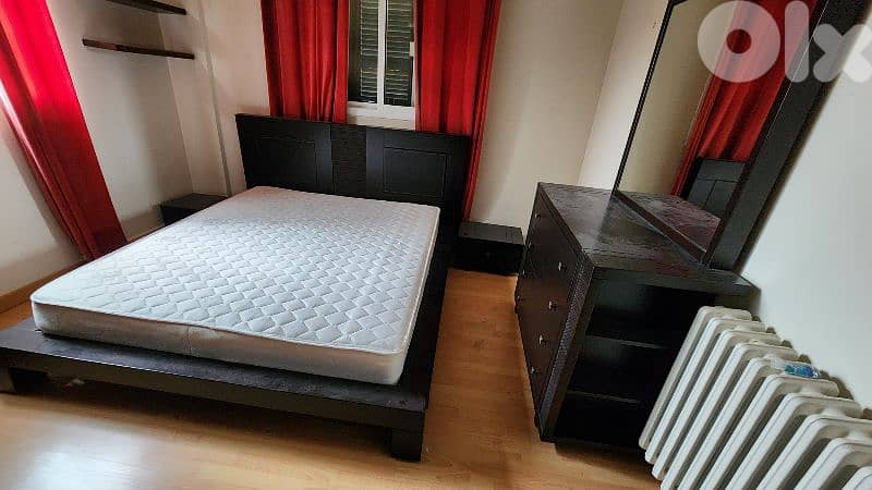 furniture & tableau 9