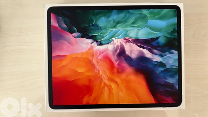 Used Excellent iPad Pro 2020 With Folio, Magic Keyboard, Apple pen 1