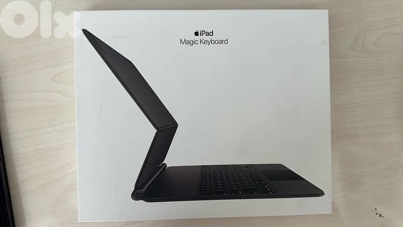 Used Excellent iPad Pro 2020 With Folio, Magic Keyboard, Apple pen 5