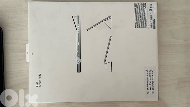 Used Excellent iPad Pro 2020 With Folio, Magic Keyboard, Apple pen 6