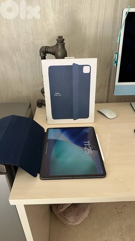 Used Excellent iPad Pro 2020 With Folio, Magic Keyboard, Apple pen 13