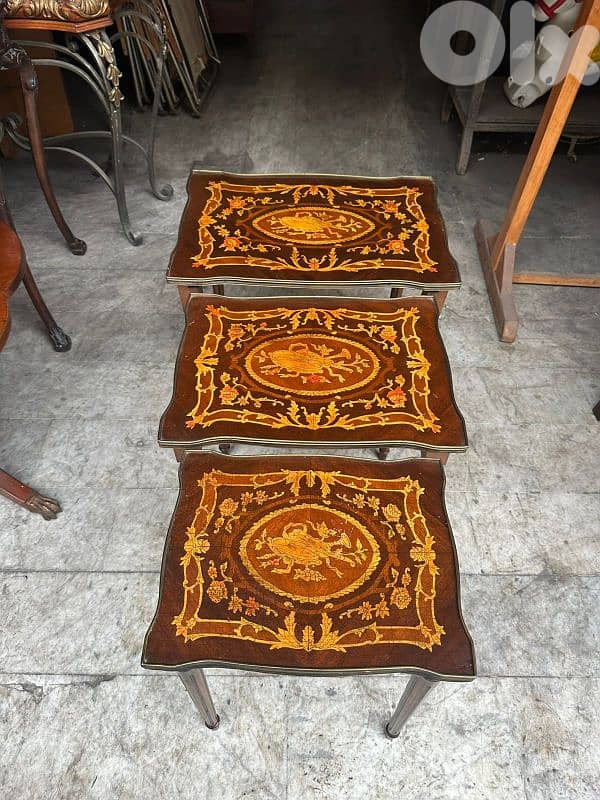 frensh set table gigon salon 3 pcs طقم ٣ قطع طاولات فرنسي ماركتري 1