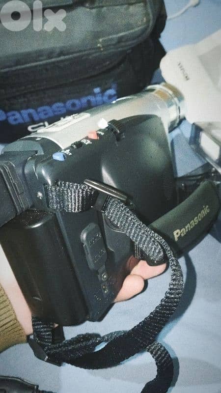 Antique new Panasonic NV-VZ18 VHS-C camcorder 3
