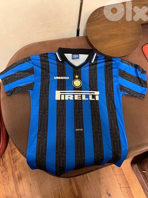 Authentic 1997 Retro Inter Milan R9 Kit 0
