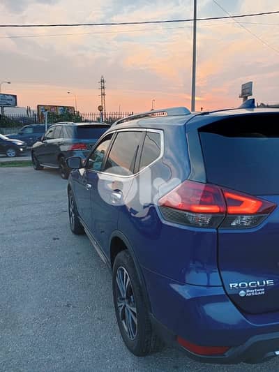 نيسان روغ 2018