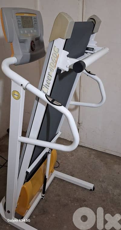 New Treadmill JKEXER b 100 $