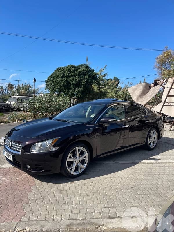 Nissan Maxima 2012 0